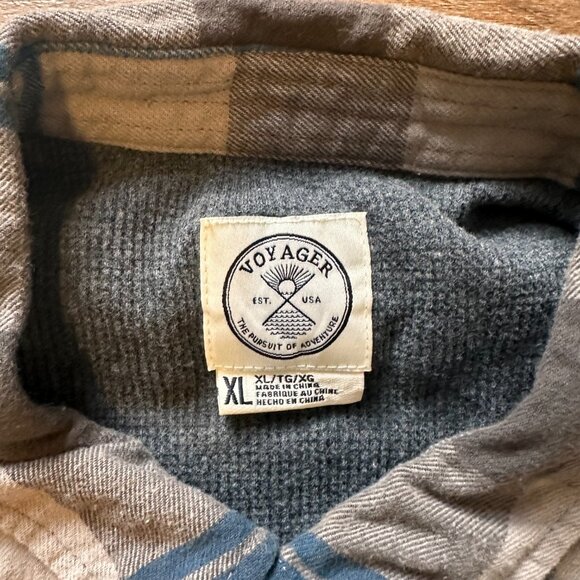 Voyager Casual Button Down Mens XL Shacket Gray Blue Plaid Rugged Flannel Shirt - Picture 2 of 7